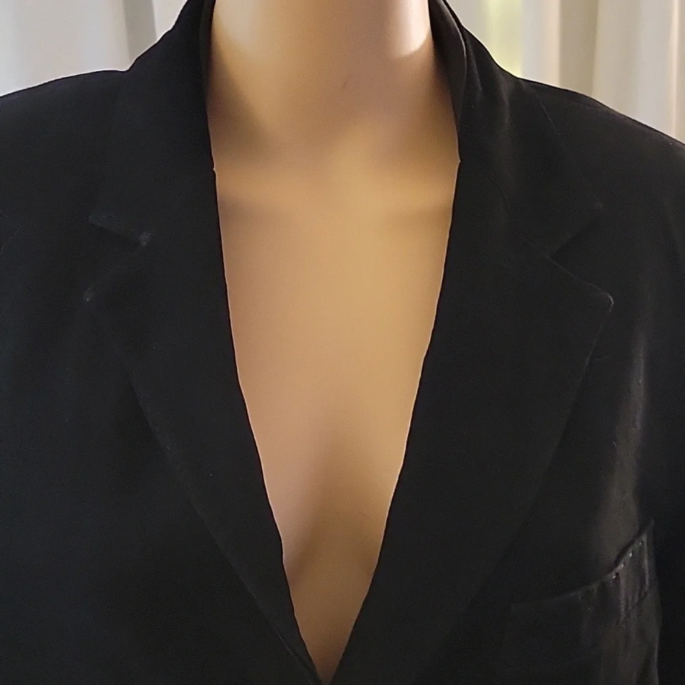 Black Blazer.suede. - Picture 2 of 13